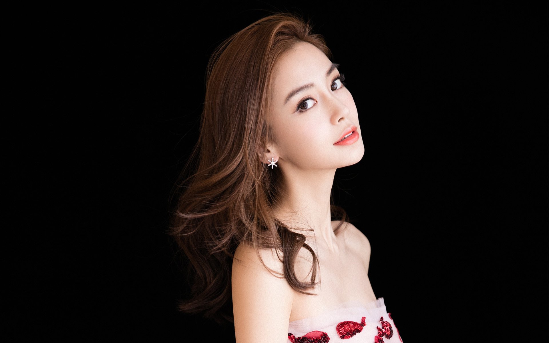 “经典战役回顾:疫情后最激烈、最感人的比赛瞬间”,2020战疫感人一幕