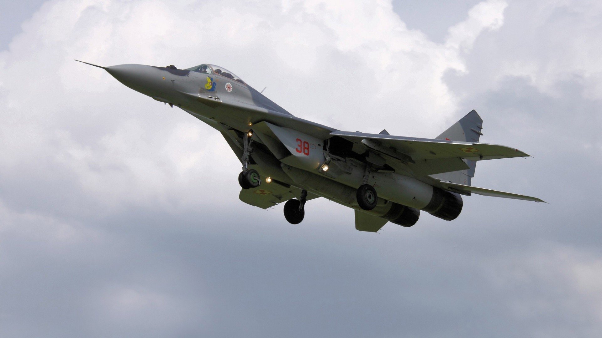 leyu.com-英格兰骑手艾米丽·戴维斯在巴黎奥运会三项赛中取得个人最佳成绩，获得第七名。