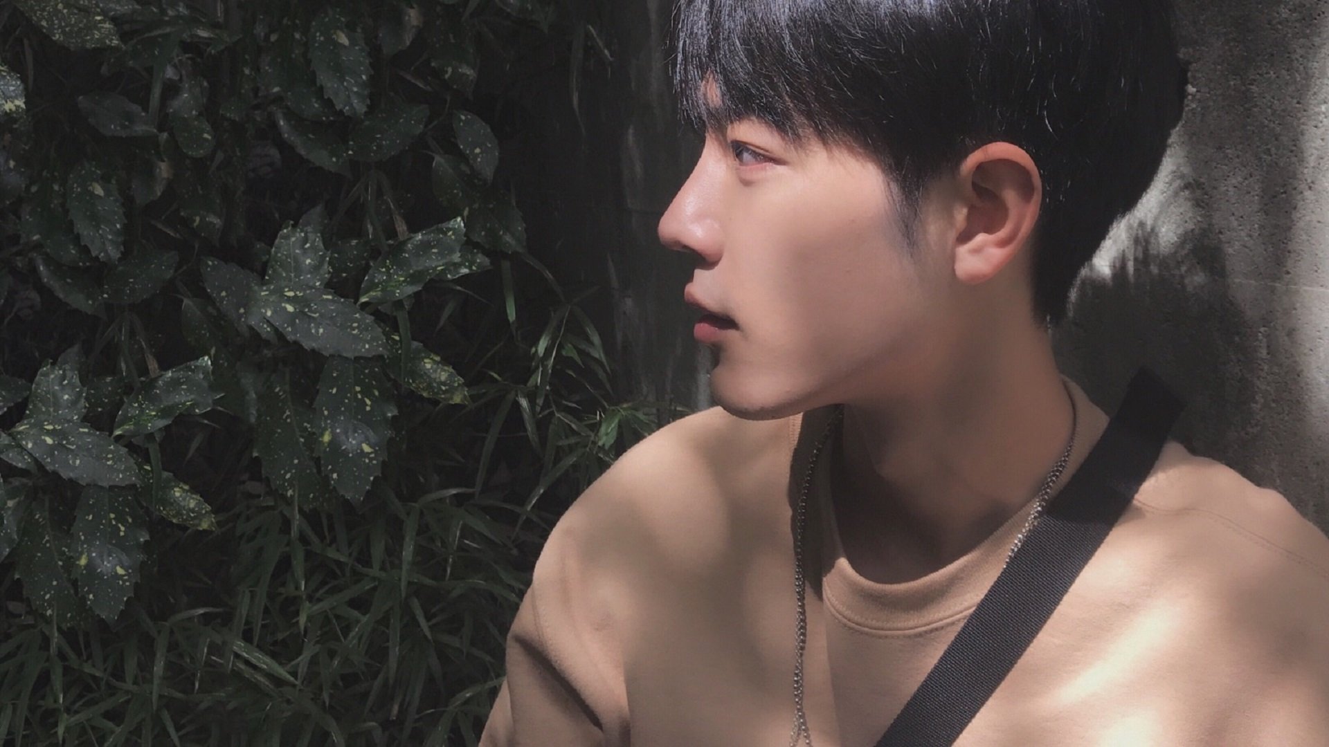 中国足球边路传中战术解析,足球边路和中路什么意思