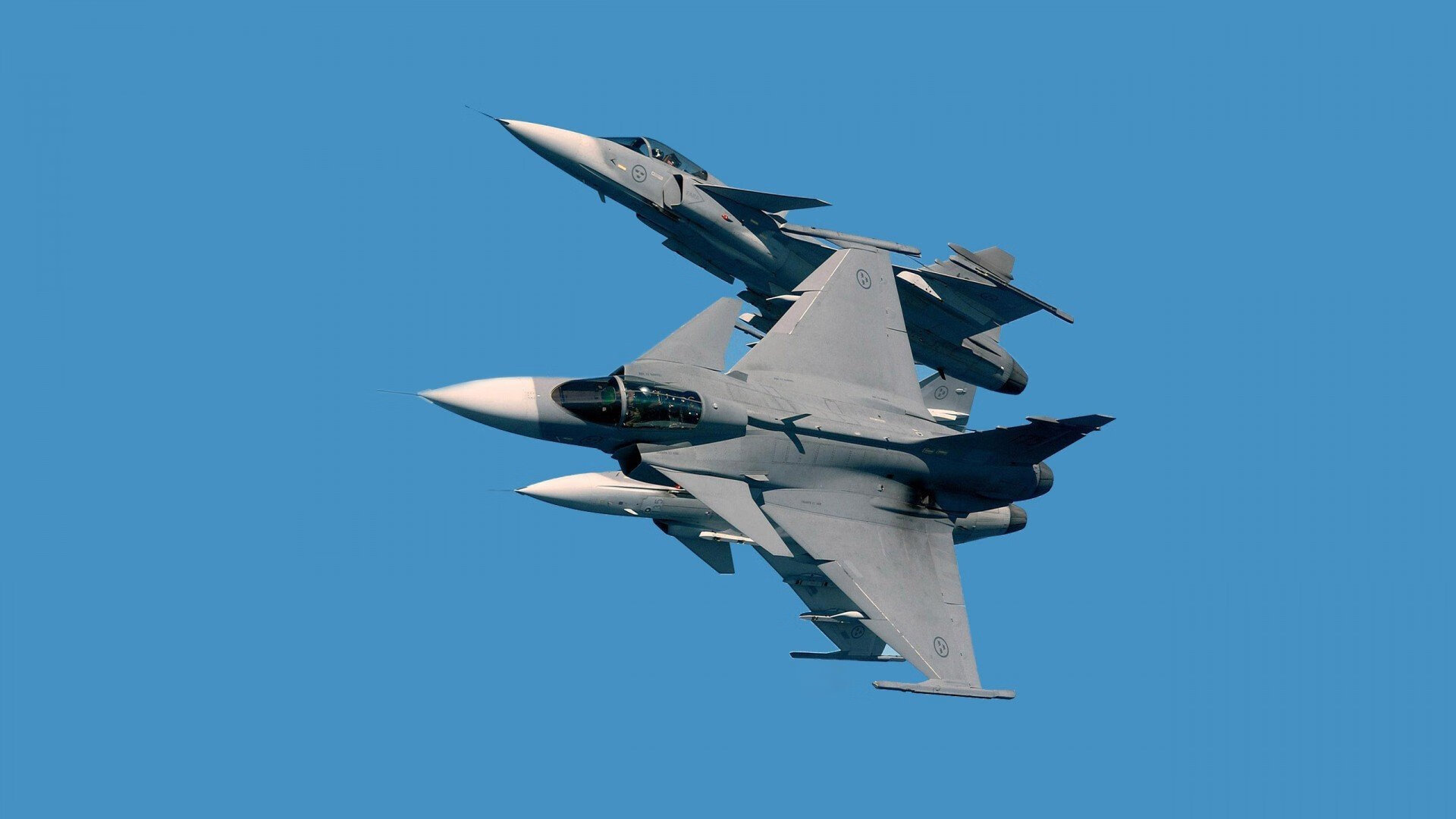 凯瑟琳·伯科夫稳步提升成绩赢得喝彩，凯特琳·伯尔斯