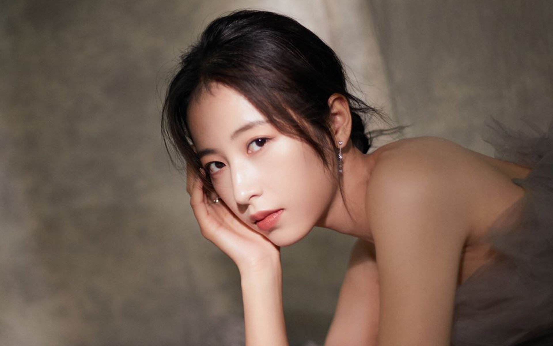 库里接受现场挑战三分球完美命中，库里三分是最准的吗