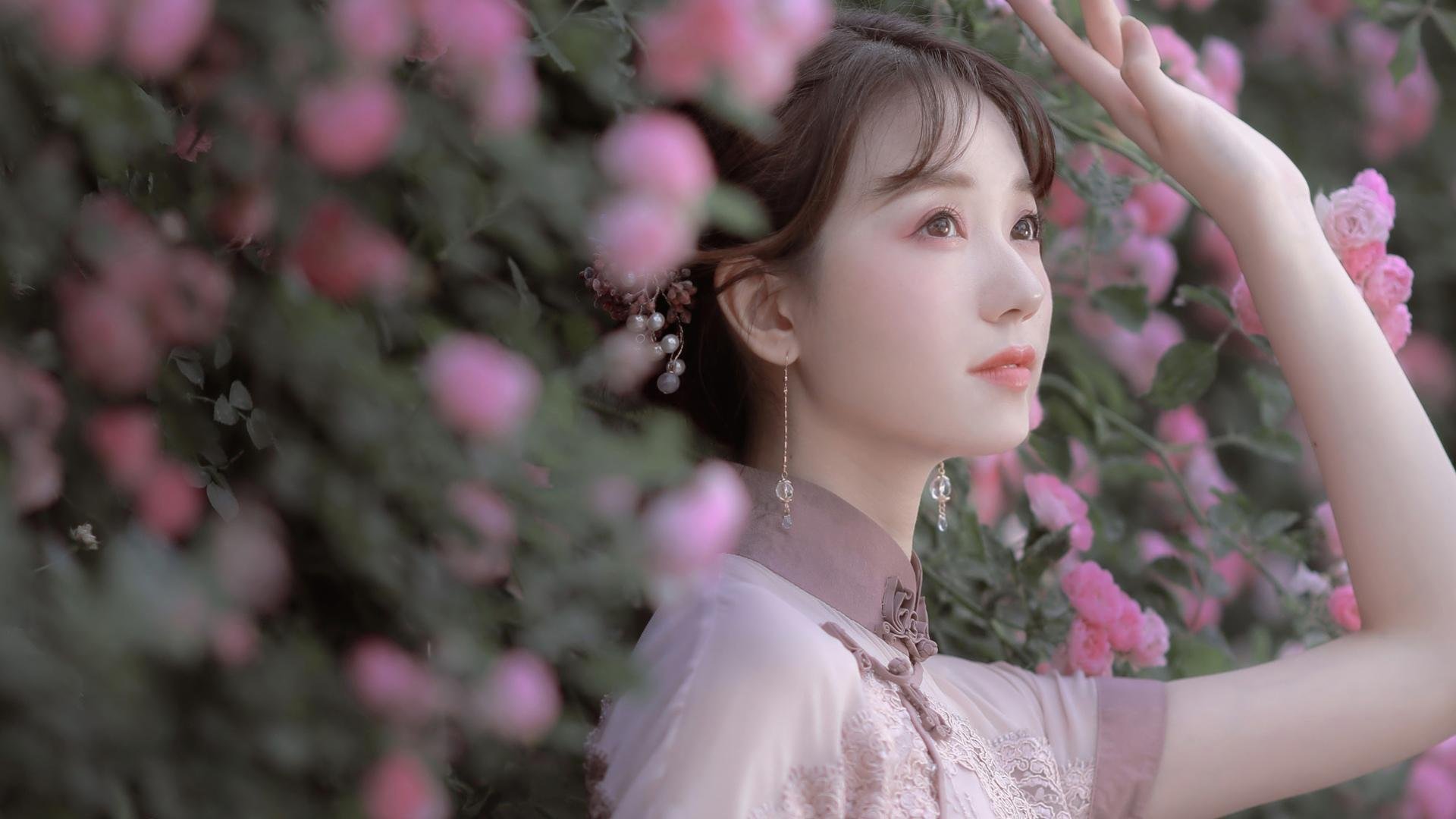 火箭训练氛围高涨球员相互加油打气，火箭队训练